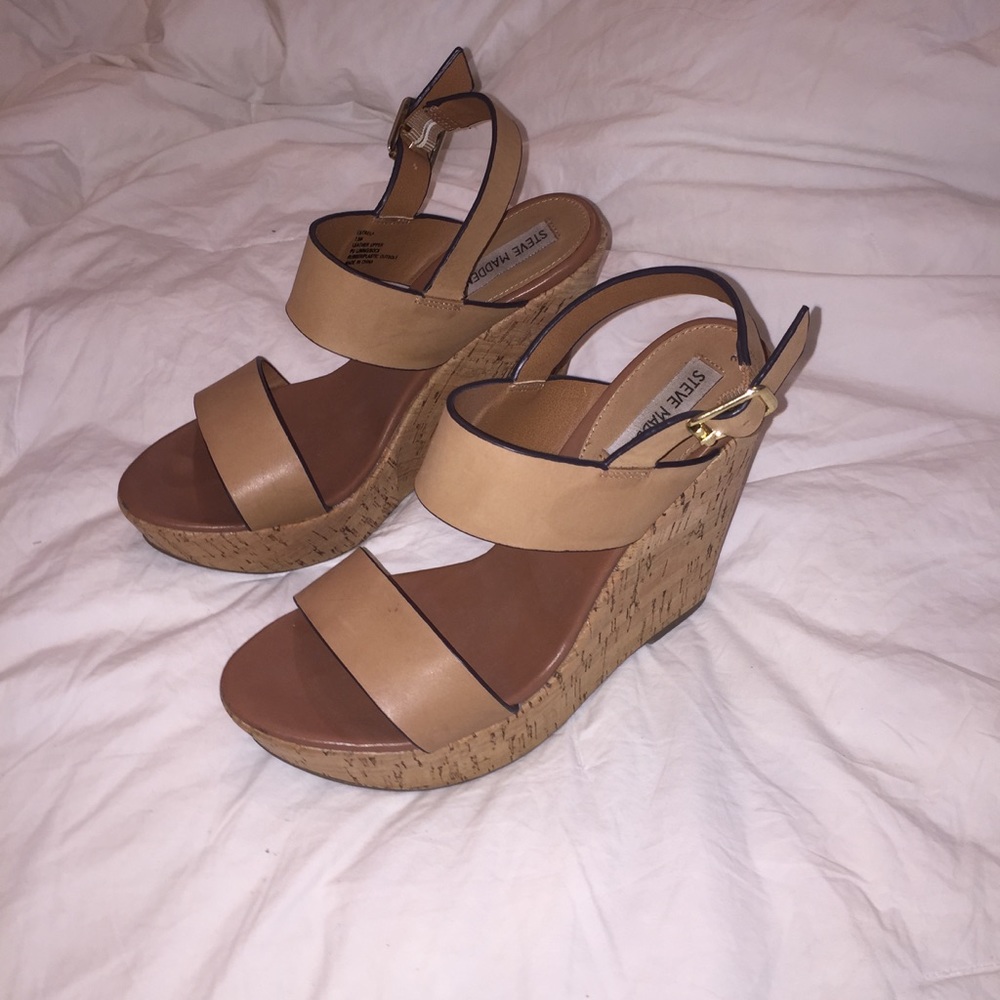 Tan Steve Madden wedges